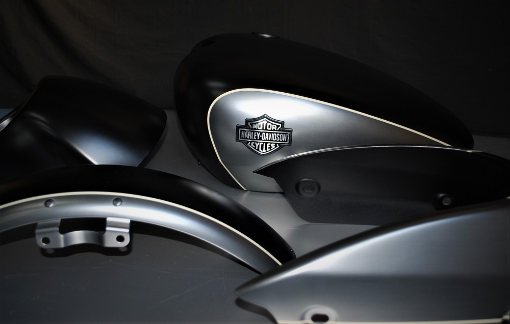 金属調塗装「メタルフラッシュ」